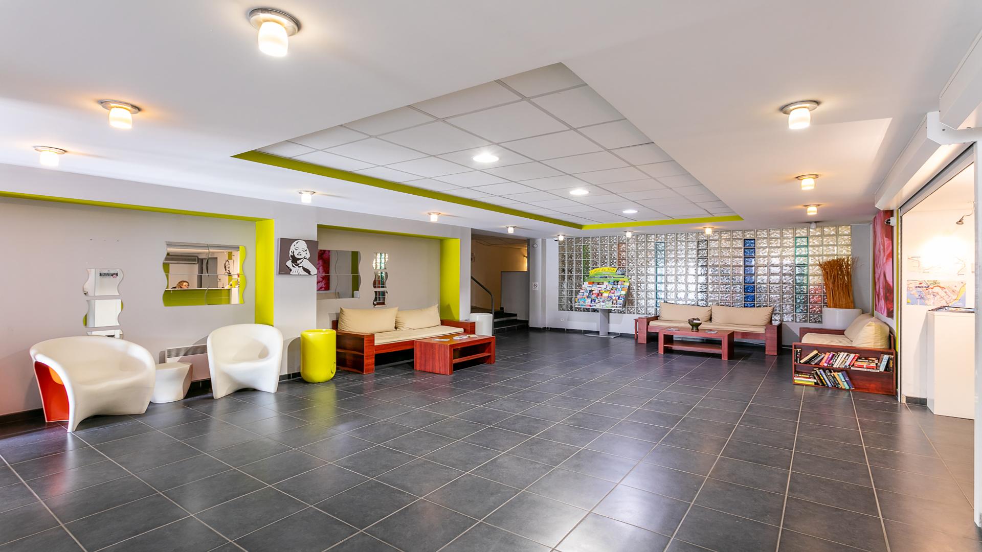 Vacanceole - Residence Le Saint Clair Agde Ngoại thất bức ảnh