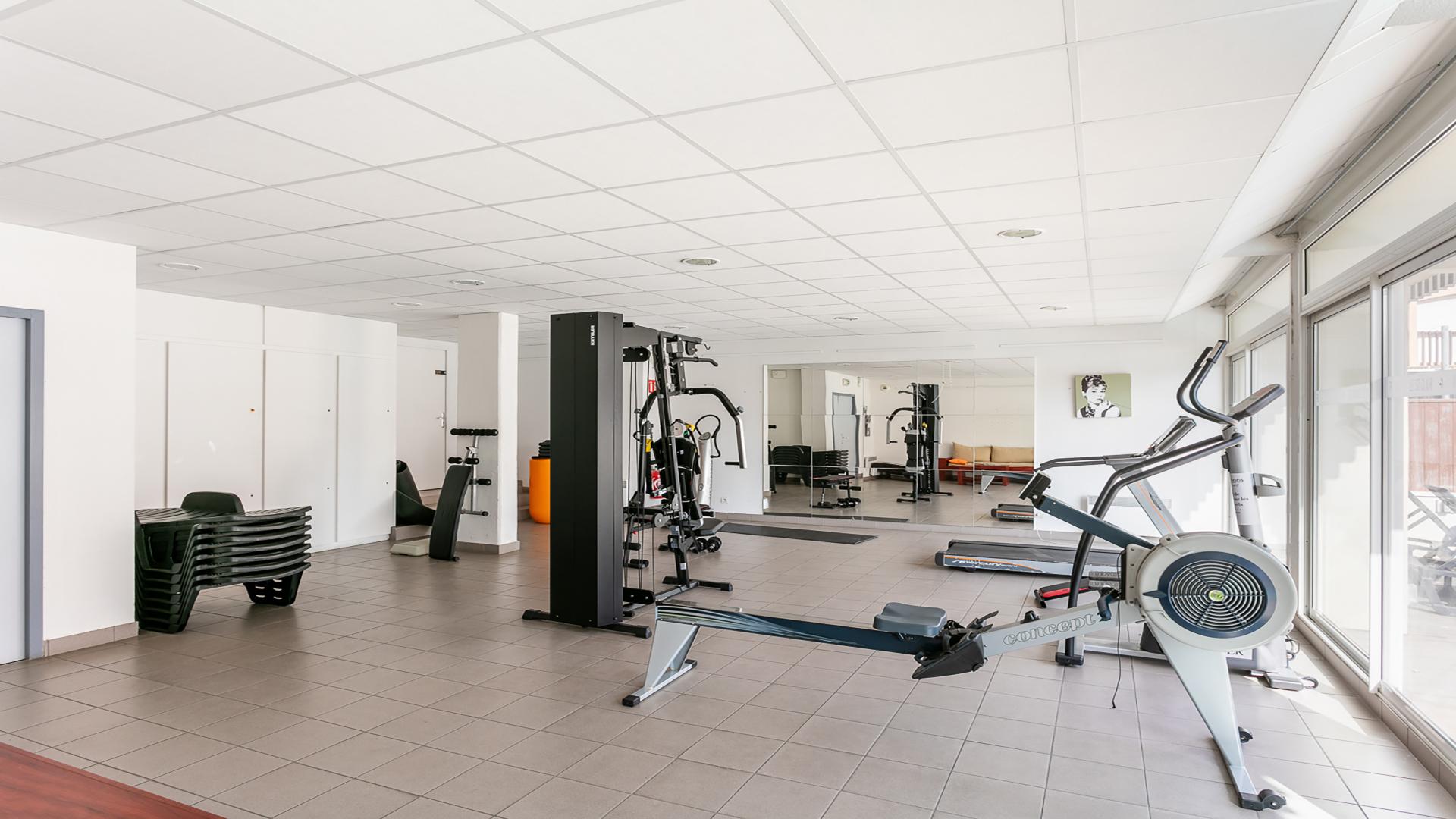 Vacanceole - Residence Le Saint Clair Agde Ngoại thất bức ảnh