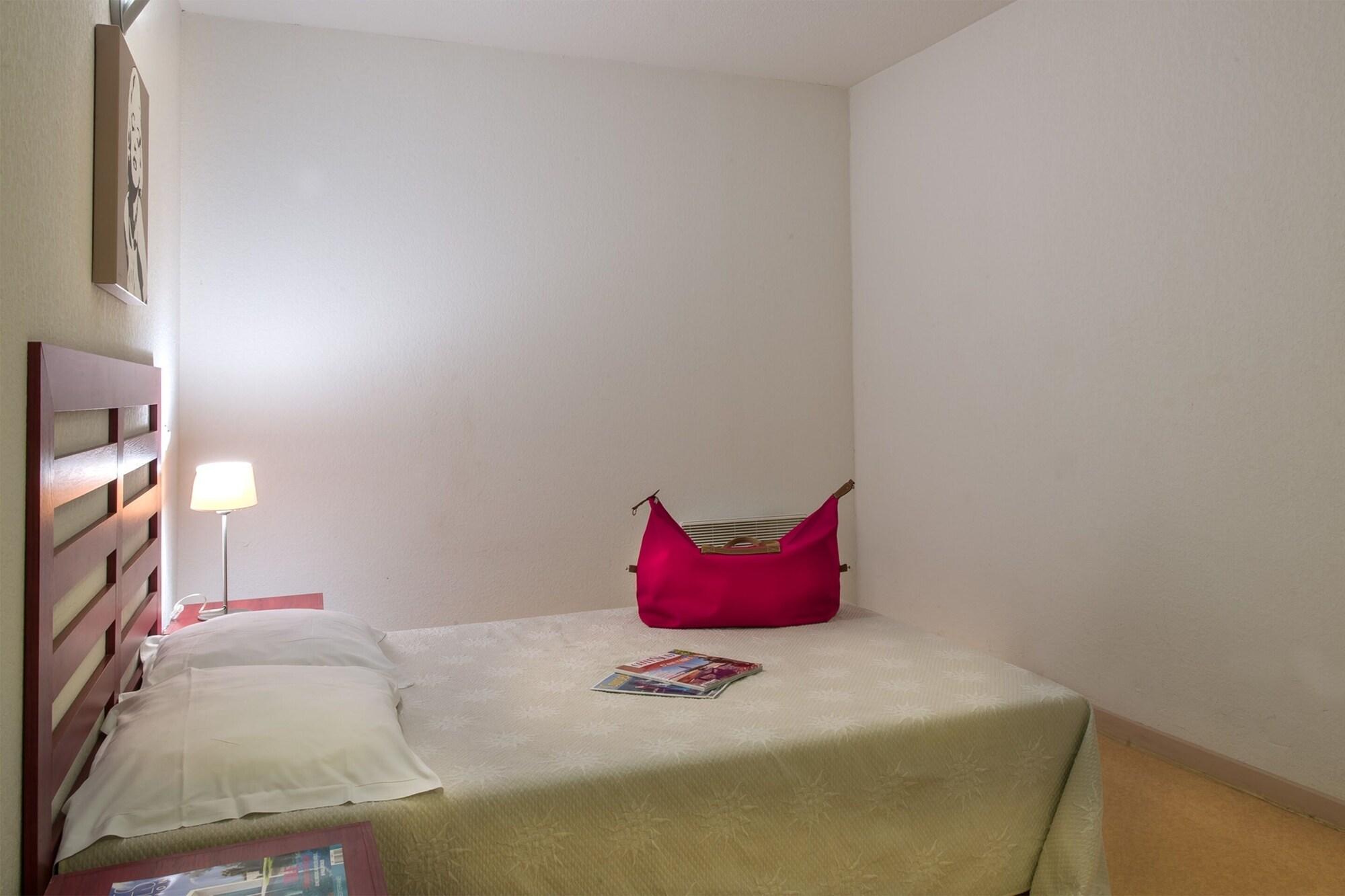 Vacanceole - Residence Le Saint Clair Agde Ngoại thất bức ảnh