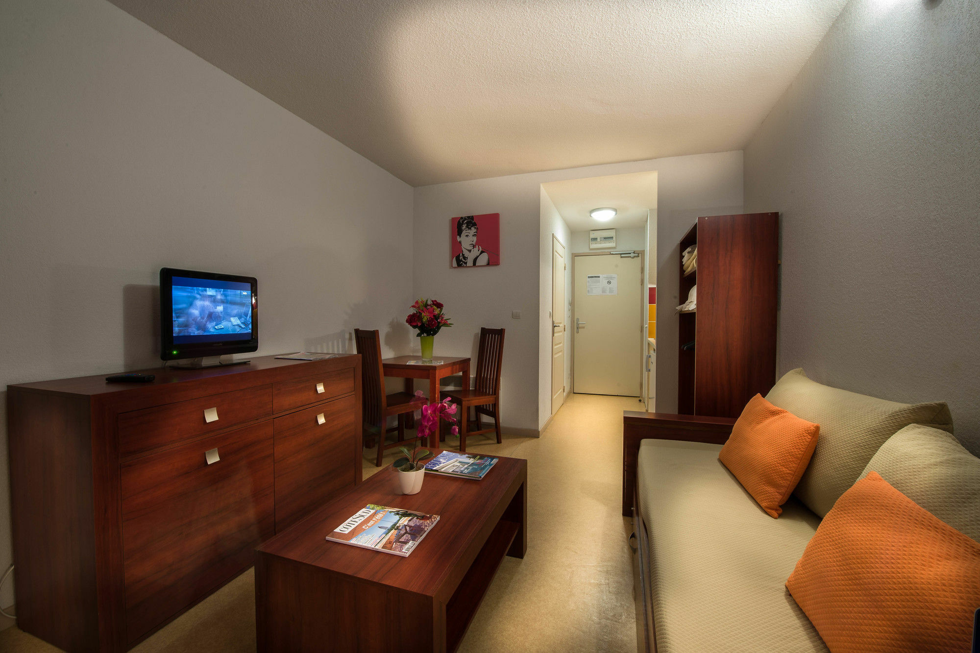 Vacanceole - Residence Le Saint Clair Agde Ngoại thất bức ảnh