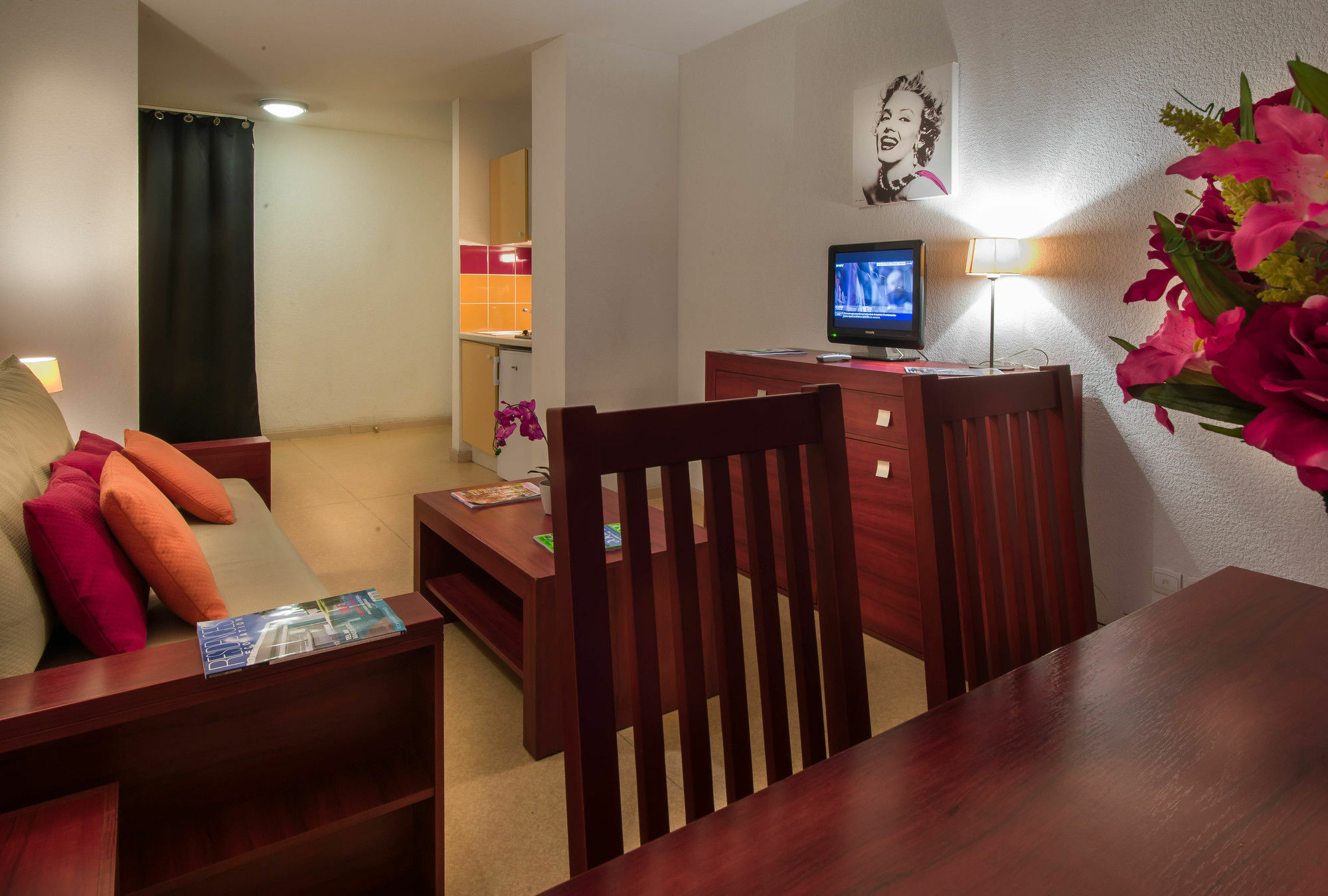 Vacanceole - Residence Le Saint Clair Agde Ngoại thất bức ảnh